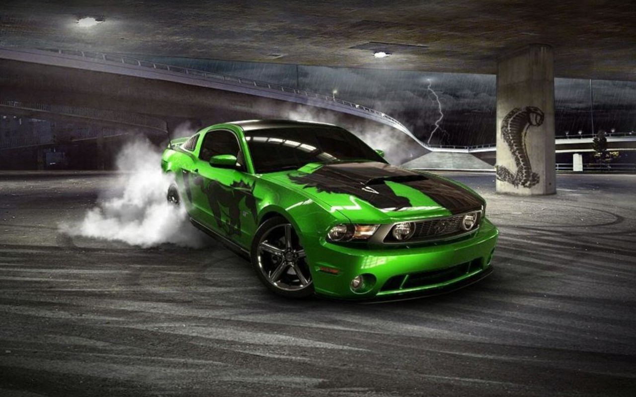 512513-1280x800-mustang-drift